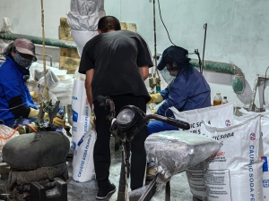 Top caustic soda factory direct supply